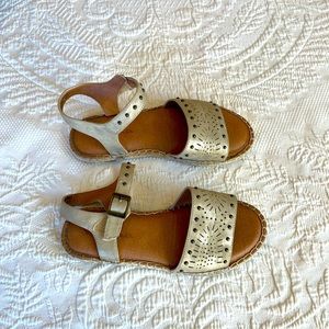 Shimmery Beige Nine Girls Sandals